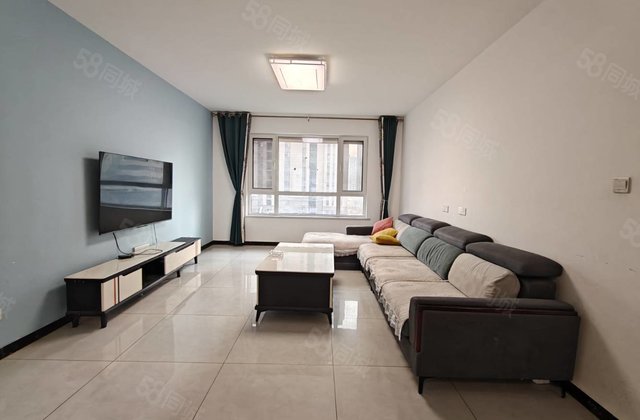 旅游度假区 双卫格局 商品房 带电梯 次新房 小三居 精装修