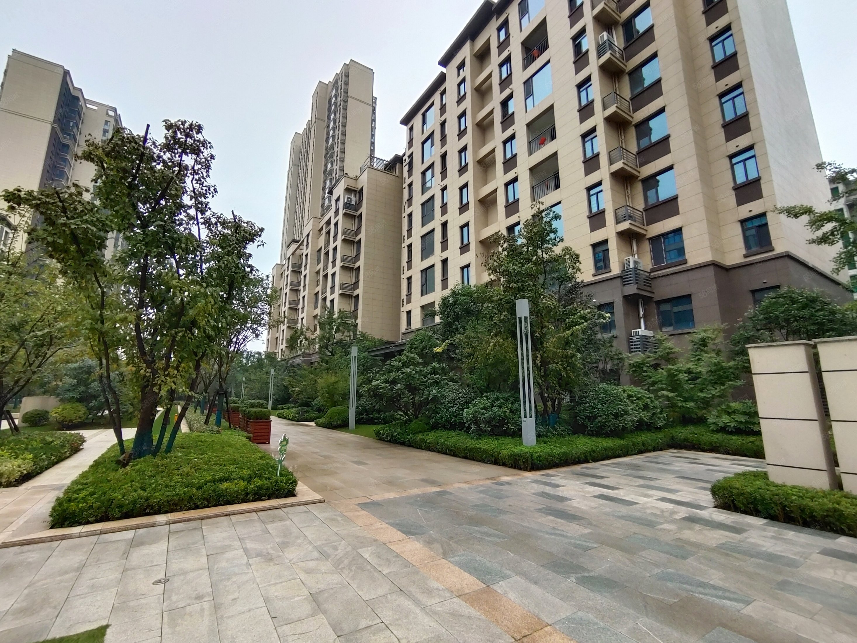 大华锦绣前城(二三期a区)3室2厅1卫100.1㎡南北180万