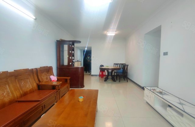 第三金碧花园4室2厅136.61㎡450万二手房图片