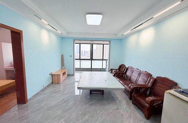 凤凰城凤鸣苑3室2厅121.5㎡205万二手房图片