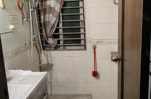 向明苑3室2厅113.8㎡90万二手房图片