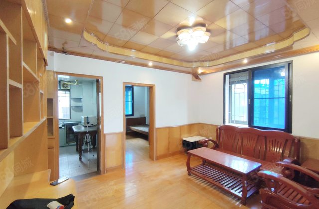 逸园新村3室2厅81.85㎡265万二手房图片