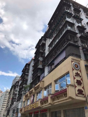 香港路六,康怡花园,楼梯中层 无缝对接地铁,满5为一无税