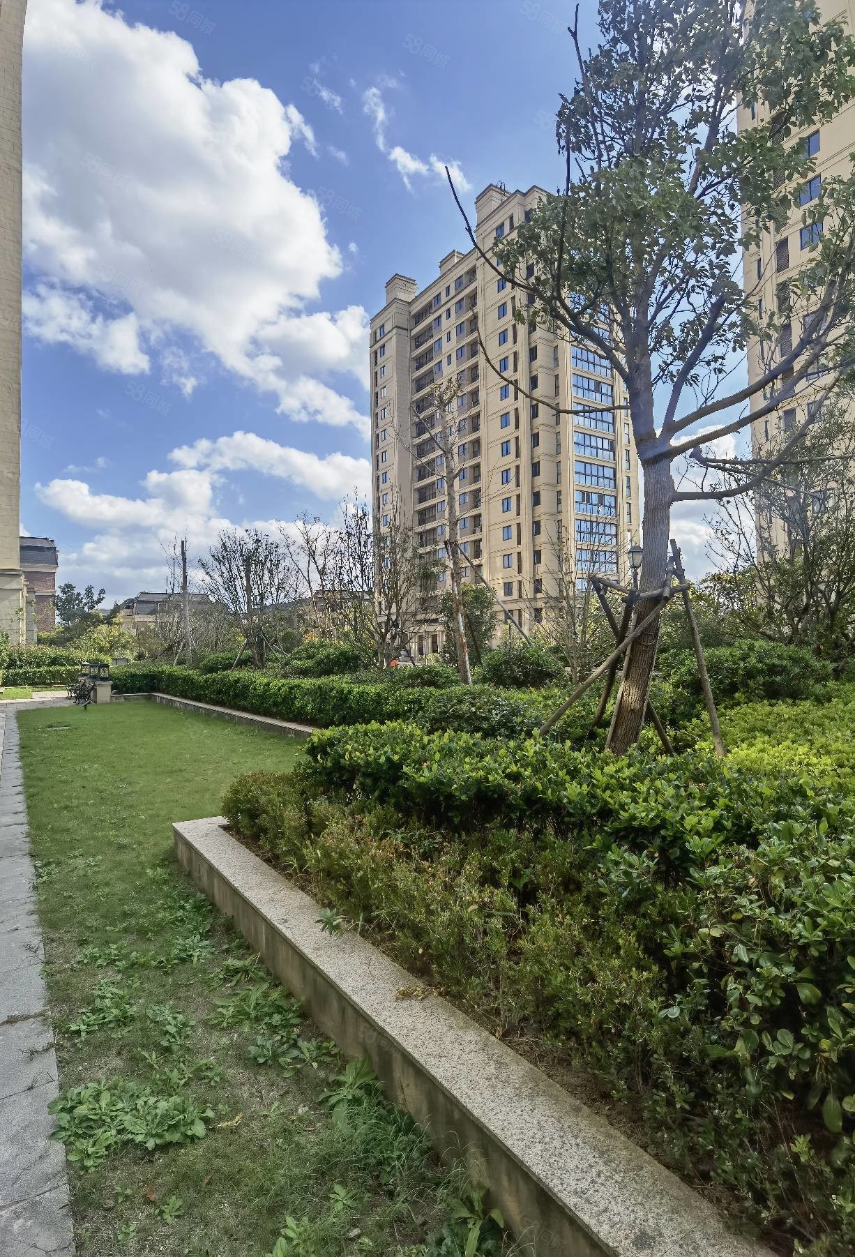 绿地长岛精装复式电梯洋房家具家电齐全拎包入住超大露台,乐享城-上海