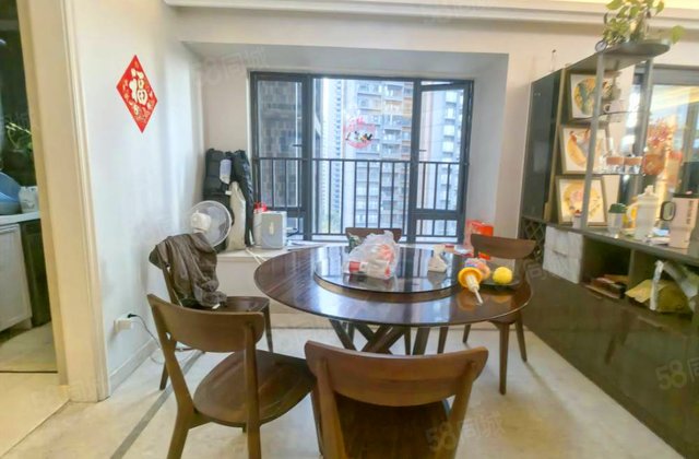 合景天銮4室2厅138.82㎡215万二手房图片