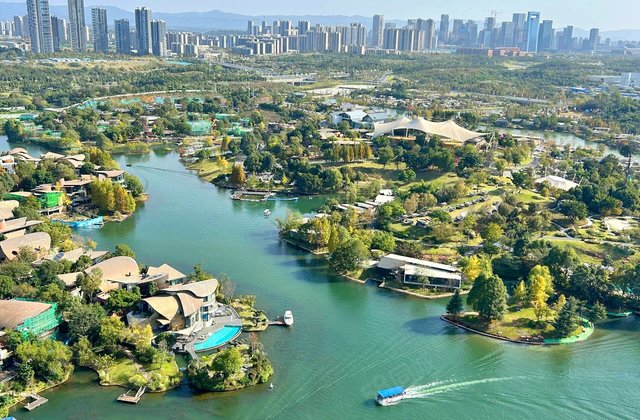 麓湖玥港5室3厅256㎡1120万二手房图片