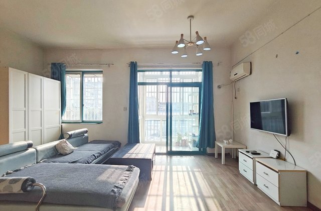 丛林背景2室2厅66.22㎡29.8万二手房图片