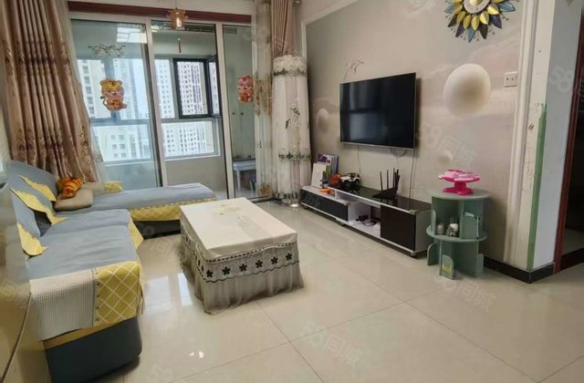 阿卡精装小三室 带车位储 免大税