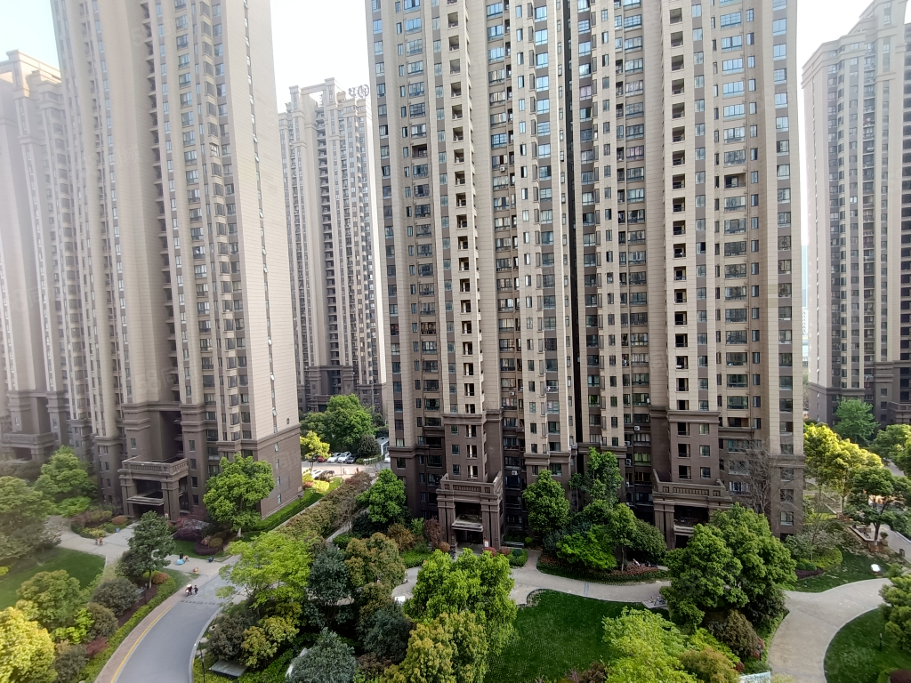 华地润园3室1厅1卫89.97㎡南北180万