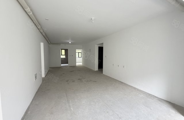 莲湖新城总高6层电梯洋房 纯毛坯新房未住带车储 昌润莲城