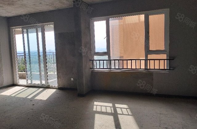 优筑天鹅堡3室2厅102㎡28.8万二手房图片