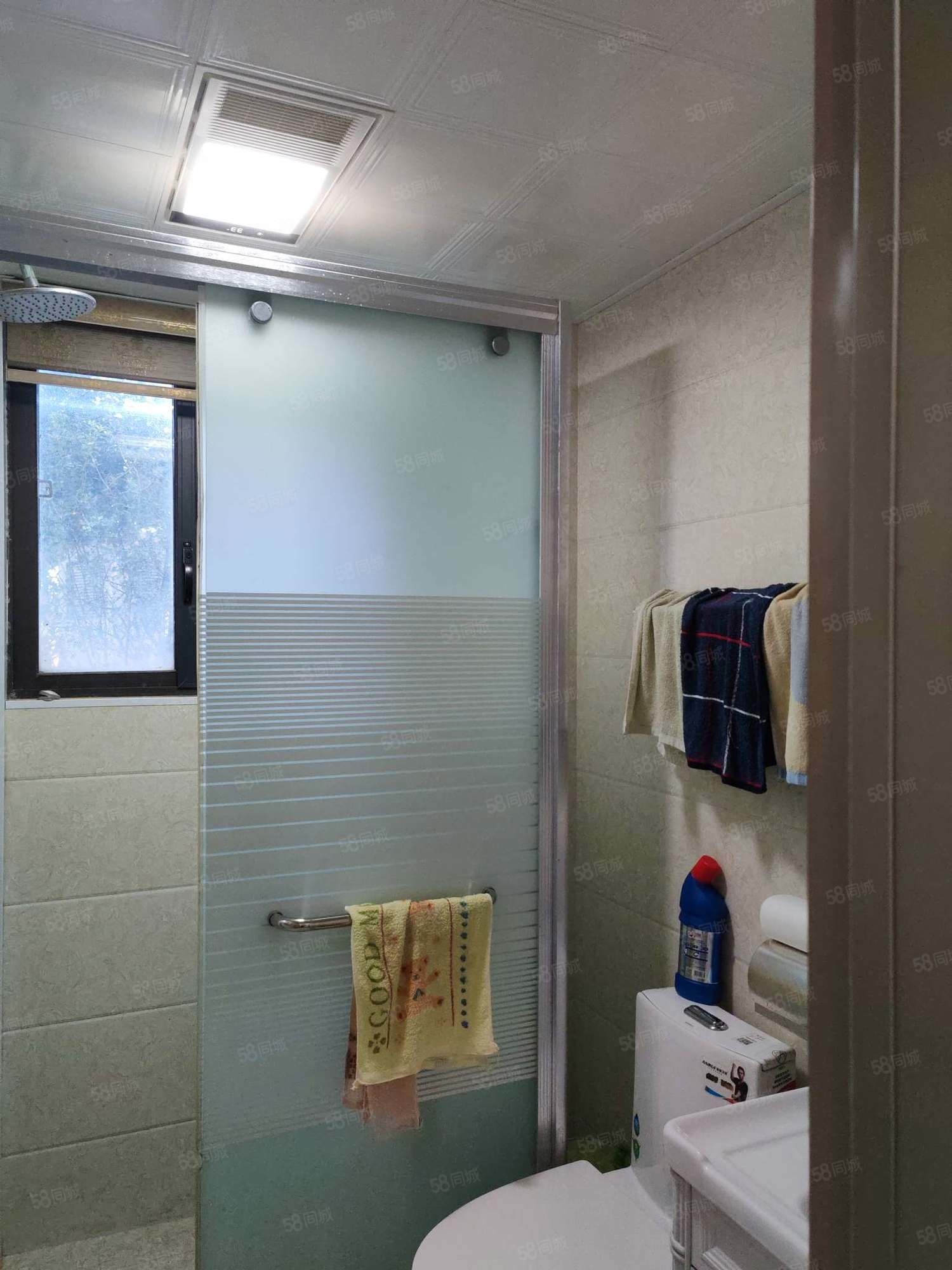 东湖花苑3室2厅2卫118㎡南北92万