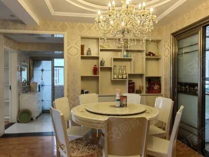 国际绿松石城2室2厅1卫95.21㎡南34.56万