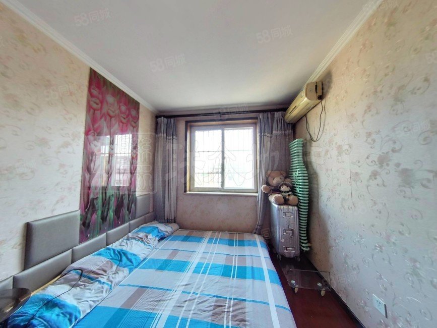 新鳳小區(qū)2室2廳1衛(wèi)94.55㎡南北175萬