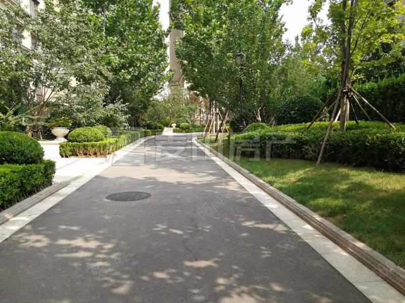 楓丹壹號(hào)(二期)3室2廳2衛(wèi)116㎡南北620萬(wàn)