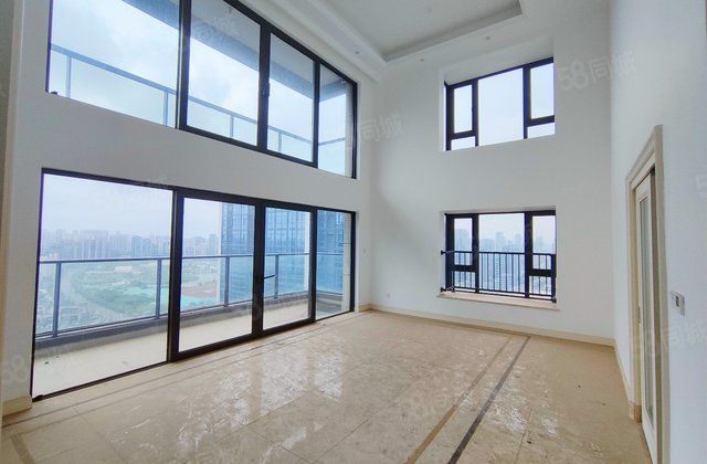 融创玖棠府5室2厅220.82㎡420万二手房图片