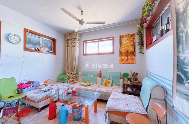 房东急售 乐园 实验边户 三室两厅 停车方便 随时看房