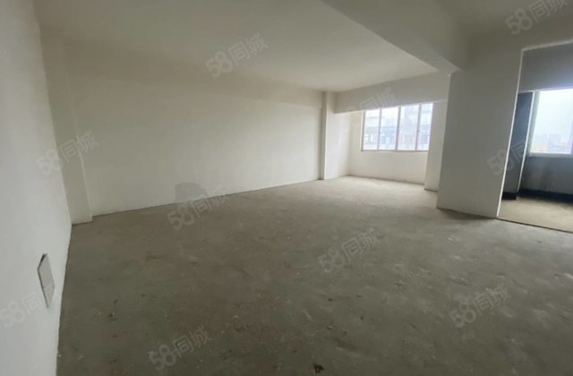 宝安商业广场3室2厅220㎡46.9万二手房图片