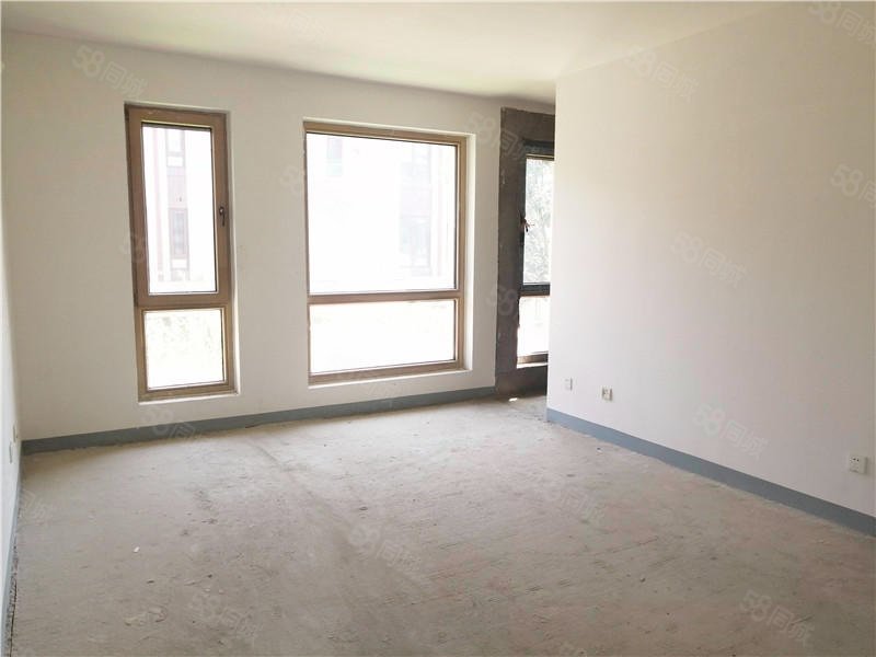 領(lǐng)秀翡翠山(別墅)5室2廳4衛(wèi)279.46㎡南北1050萬