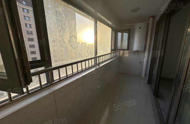 急售大平层！东文轩！双车位！四居双卫！九州洼附近！九州嘉苑！