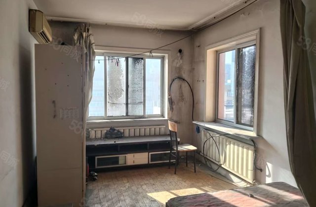 人民公园小区2室1厅64.62㎡11万二手房图片