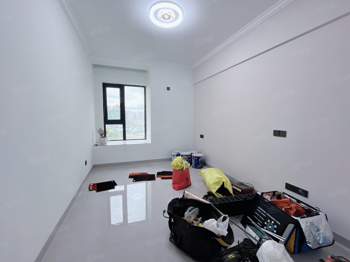 航旅和润居3室2厅2卫126㎡南北68.8万