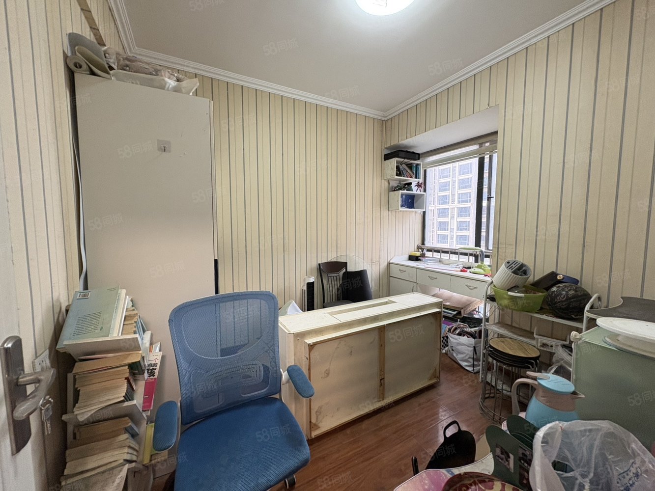 奥林清华3室2厅1卫124㎡南北60万