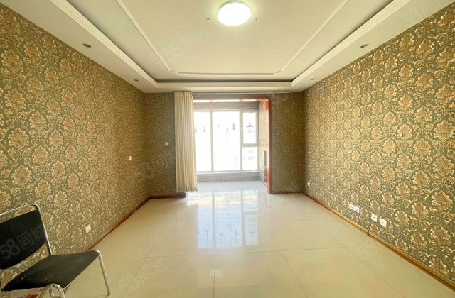 平阳景苑3室2厅128.96㎡110万二手房图片