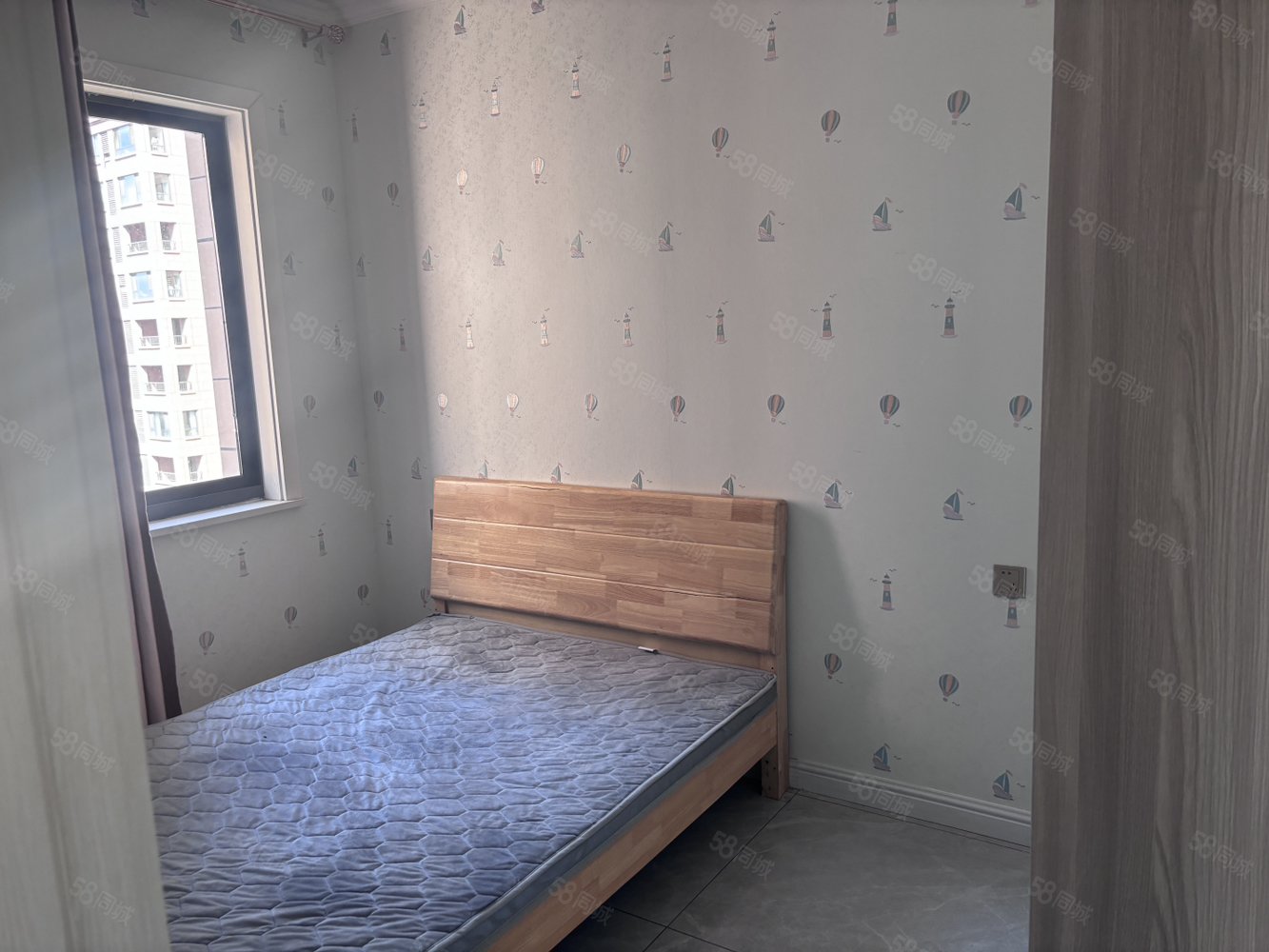 中航文峰上城(一期)3室2厅2卫120.1㎡南93万