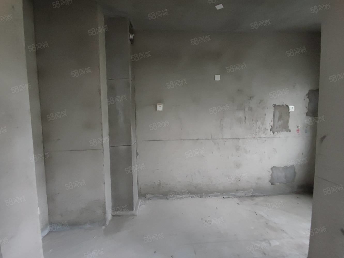 金大地时代公馆3室2厅2卫126㎡南北80万