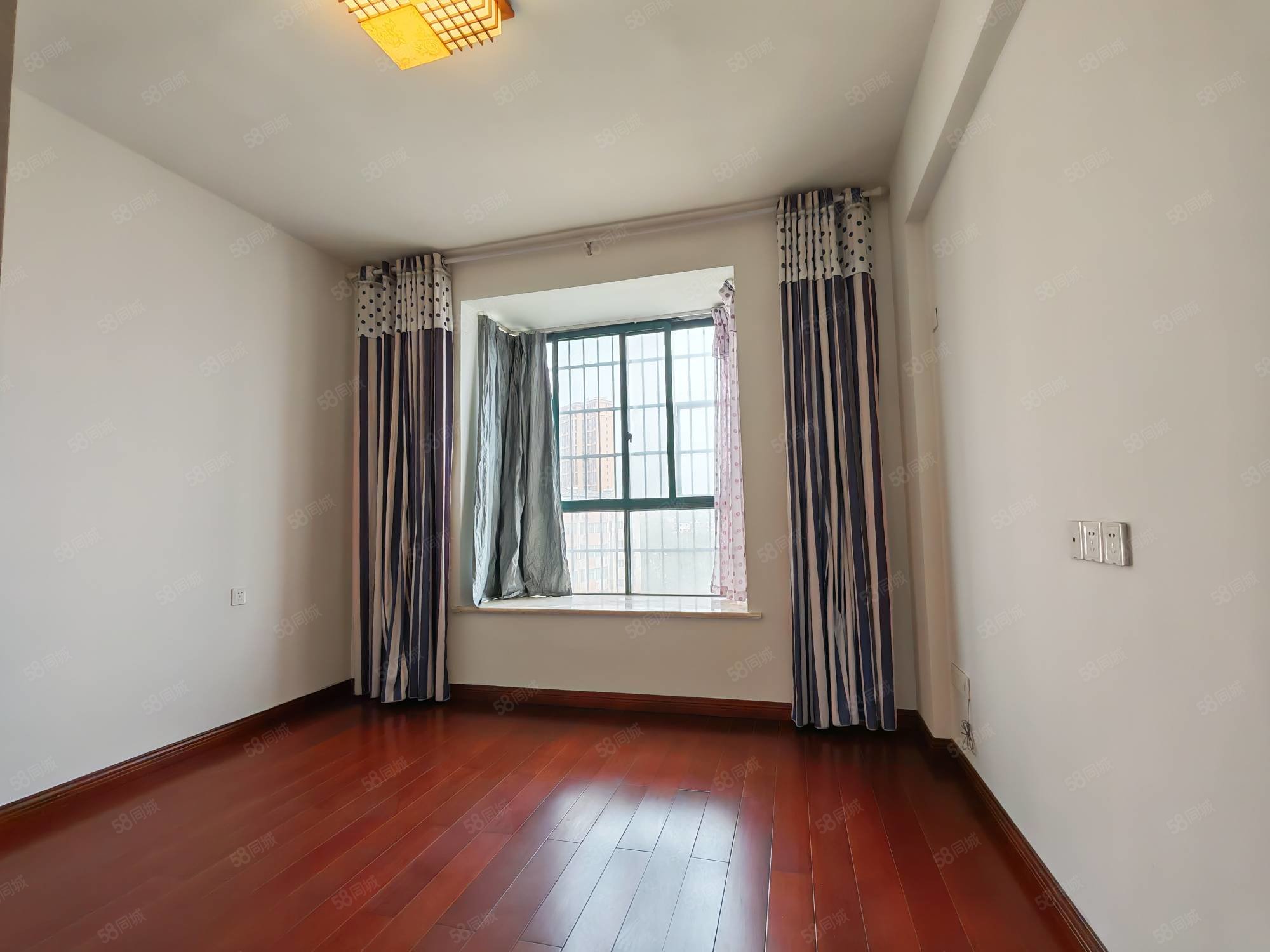 宜人小居2室2厅1卫81㎡南北36.8万