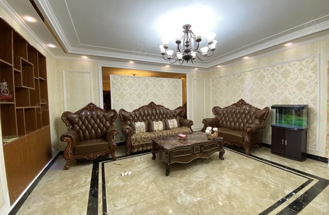 老东昌 水城华府 中华御苑 精装婚房 中间楼层 南北通透