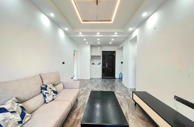 长嘉汇两江峯2室0厅73.29㎡108.8万二手房图片