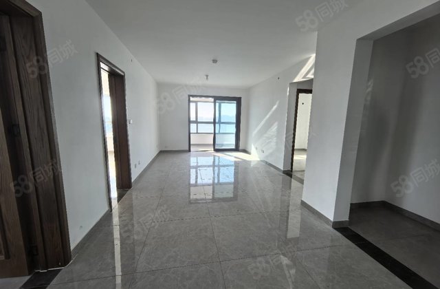 星光珺园！4室2厅带车位储藏室，免大税好楼层