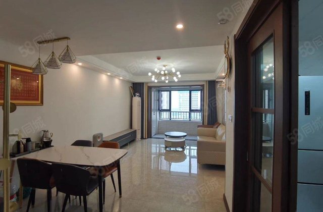 车储齐全 免大税裕昌九州新城 小三居 电梯 次新小区 楼层好