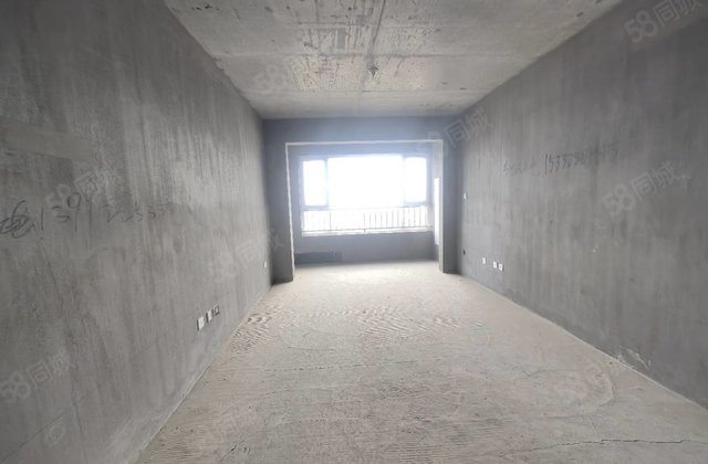 东城芳院3室2厅106㎡88.8万二手房图片