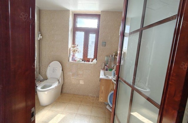 润景苑 双卫格局 中间好楼层 三居 南北通透 电梯房