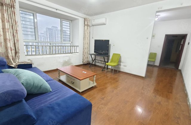 68 急售文苑二中金柱大学城101平3室2厅好楼层全天采光