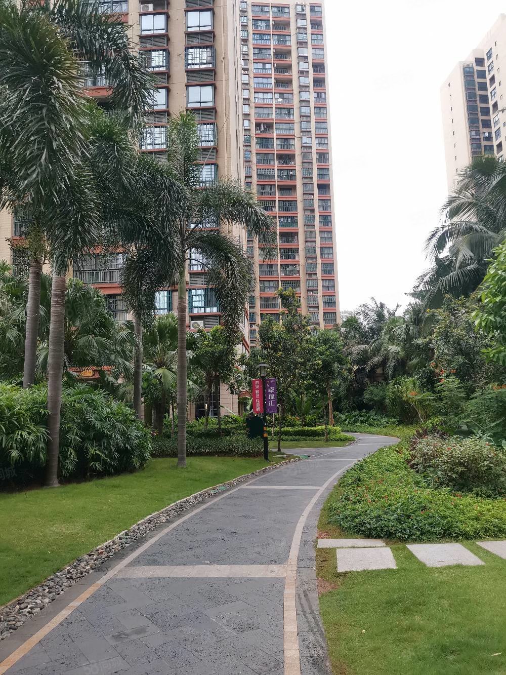 龙华区南海幸福城5房2厅大型社区2梯2户送车位