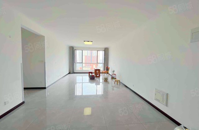 高速紫禁长安3室2厅135.46㎡185万二手房图片