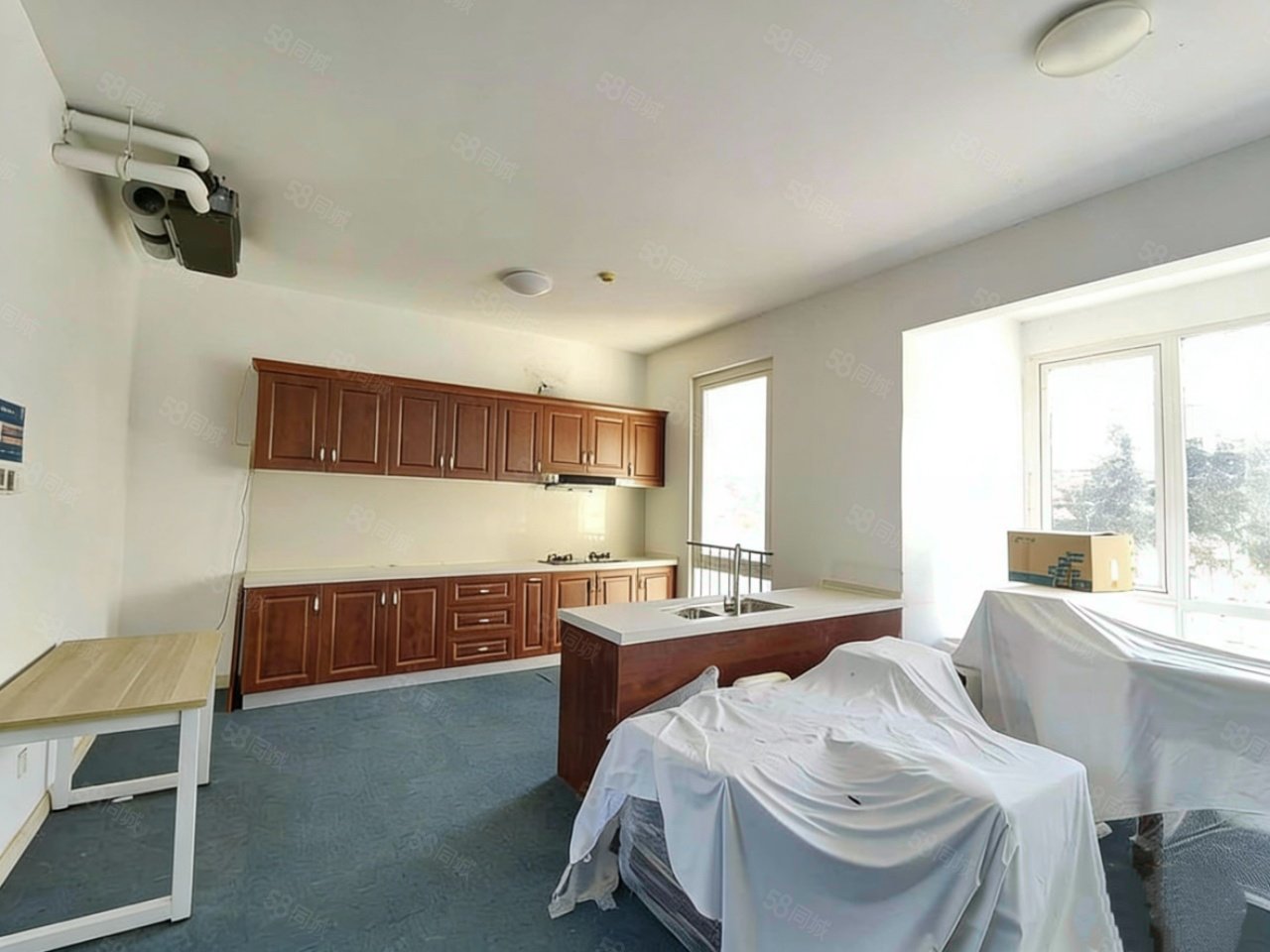 澳景園5室2廳3衛(wèi)480㎡南北1750萬(wàn)