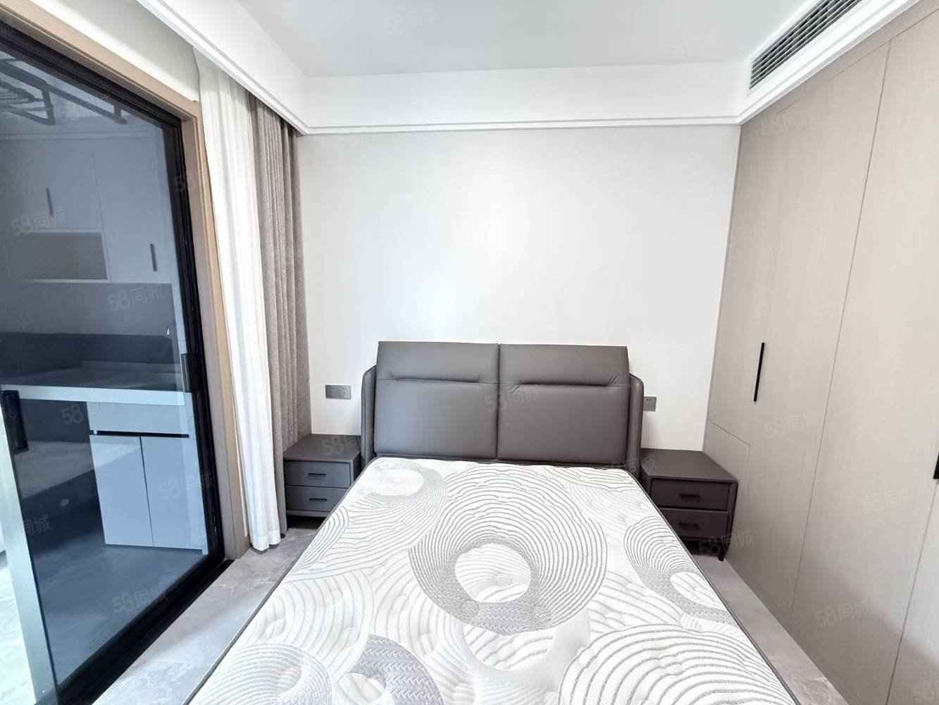 招商兰溪谷4室2厅2卫130㎡南北125万