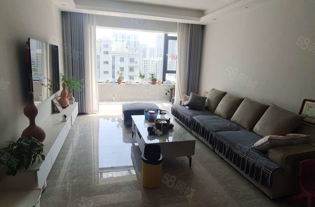 莲湖新城 两室客厅朝阳 带车位储藏室 花园洋房 免大税可按揭