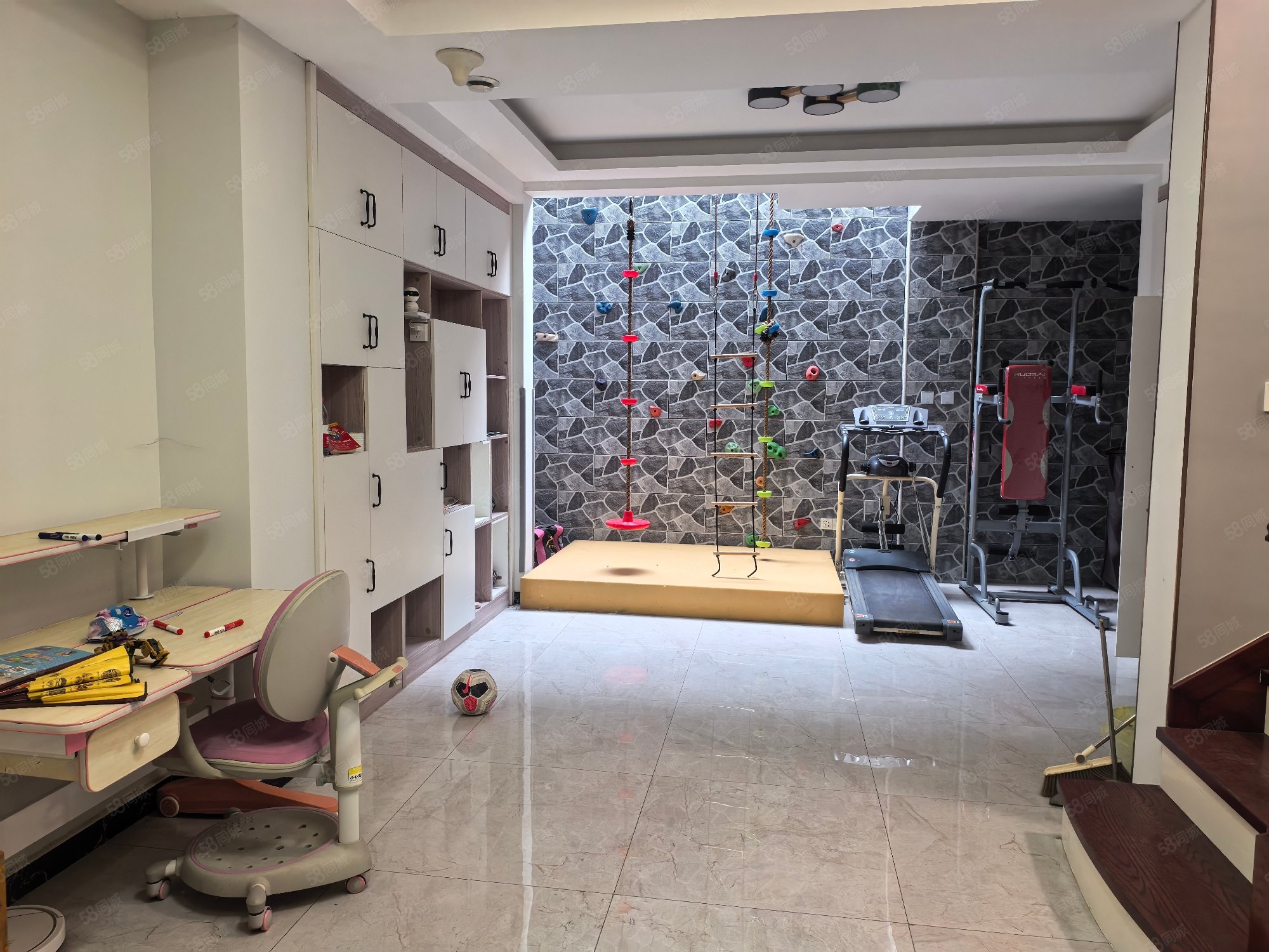 當(dāng)代旭輝墅4室2廳3衛(wèi)101.4㎡南北430萬