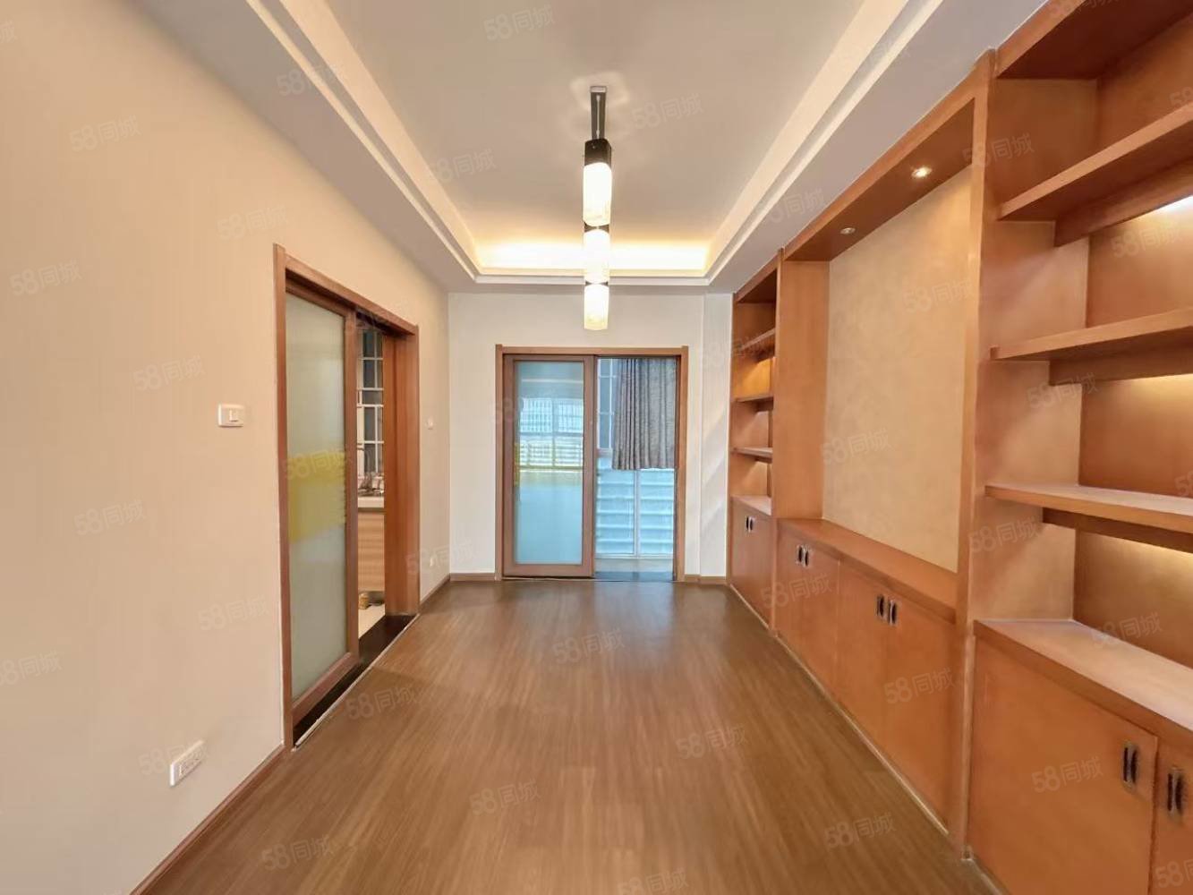 龙泉花园东苑4室2厅2卫151㎡东西93.8万