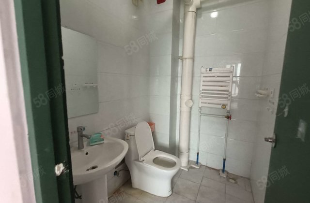 万达附近 缤纷日月城 电梯三室 南北通透 带车位储藏室