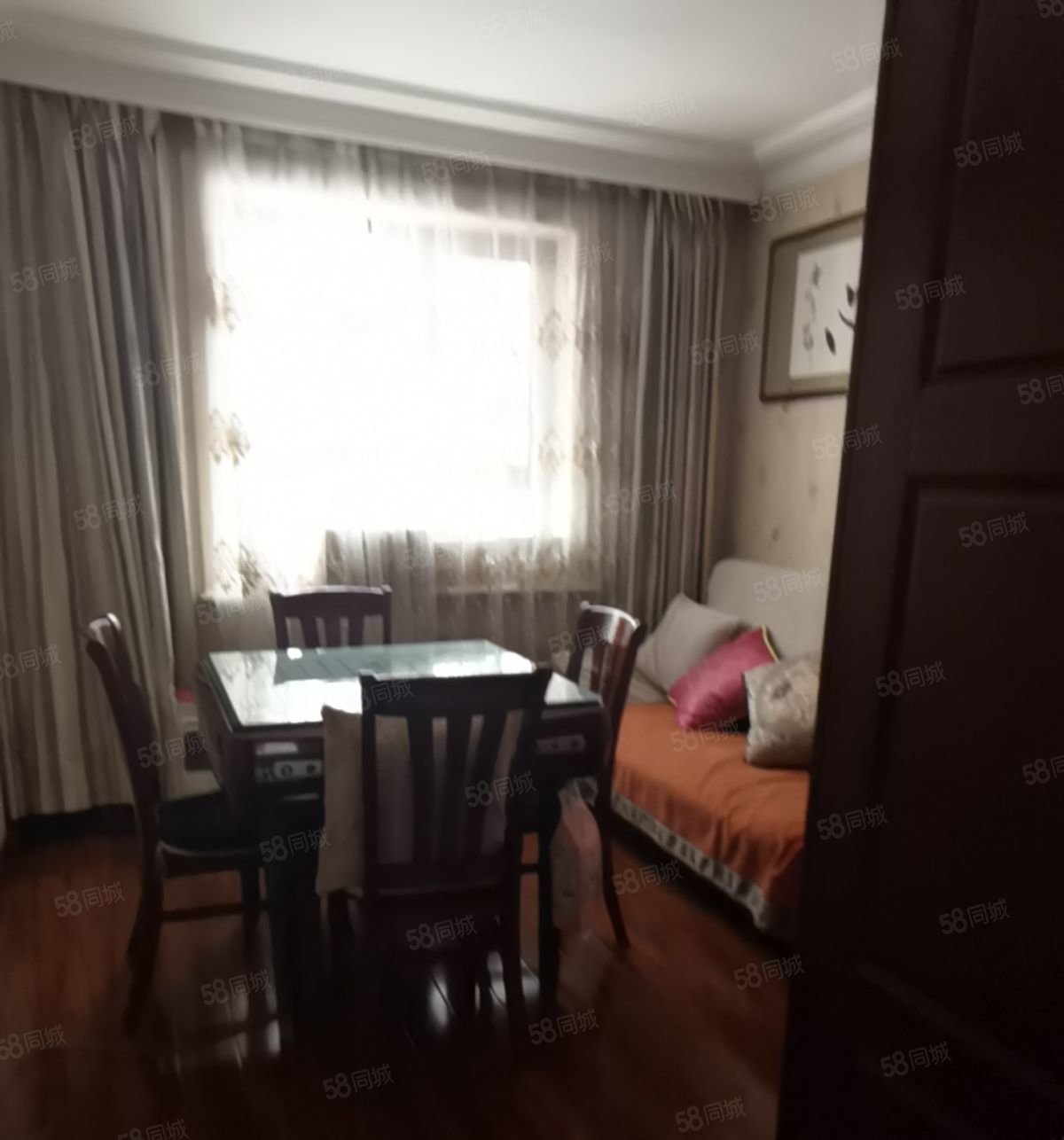 东山花园3室1厅1卫117.45㎡南北32万