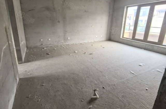 急售旅游度假区别墅区盛世天湖别墅一至三层边户520平送大院子