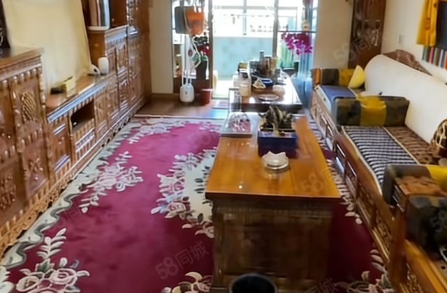 雅砻阳光小区3室2厅150㎡70万二手房图片