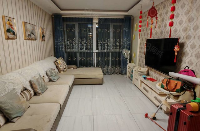 川亿凯旋国际公馆B区3室2厅92㎡45万二手房图片